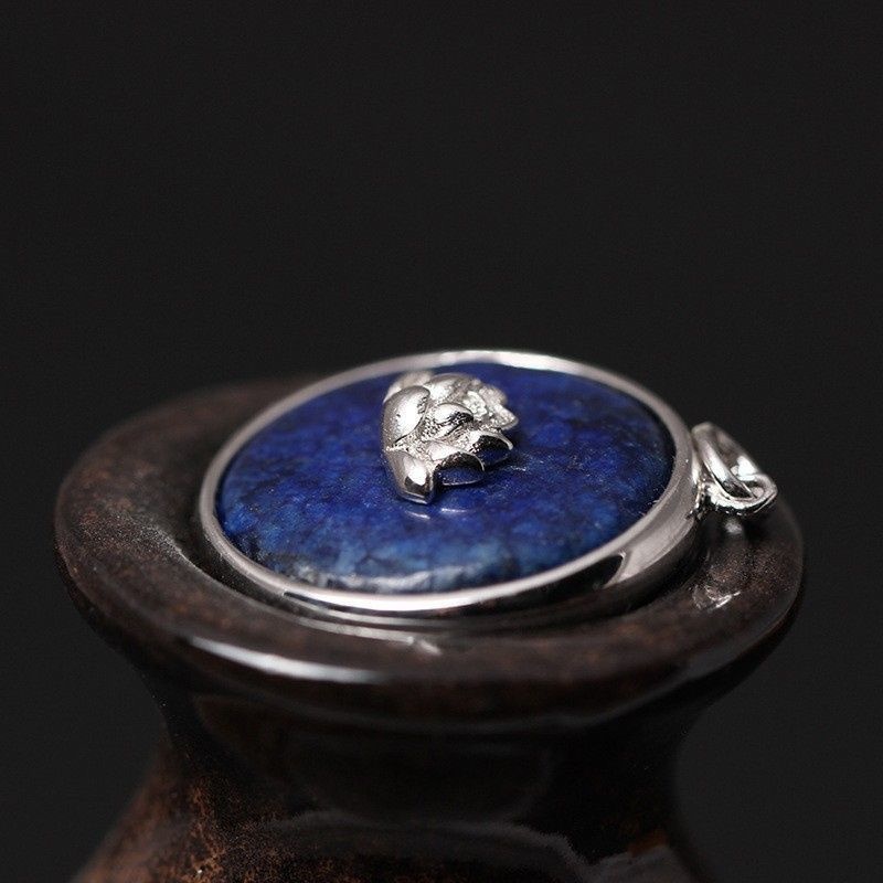 蓮の花のペンダント - クリスマスプレゼントとして、彼女にぴったり N109