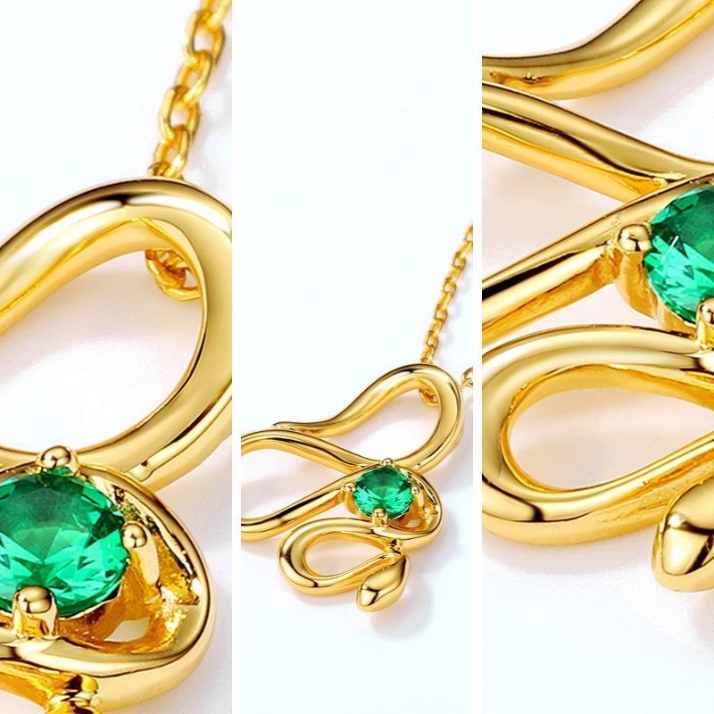 蛇のペンダント - まるで蛇が生命力を象徴しているかのように N140