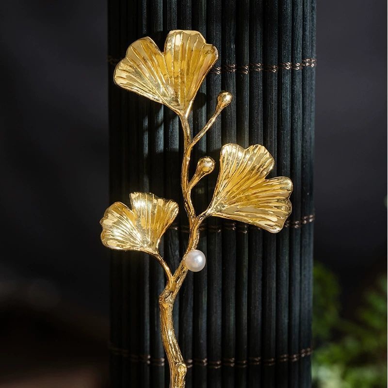 銀杏モチーフのかんざし - 秋の風情を身に纏う K167