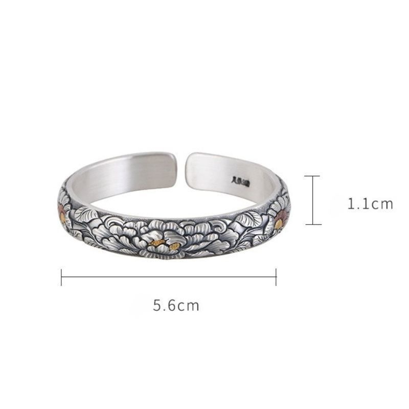 牡丹のバングル - 職人の手による精巧な彫金技術が光る B078