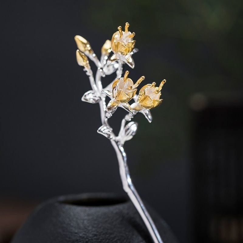 アブチロンのかんざし - 伝統的な和装にも現代的なスタイルにも合う K170