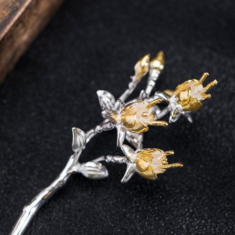 アブチロンのかんざし - 伝統的な和装にも現代的なスタイルにも合う K170