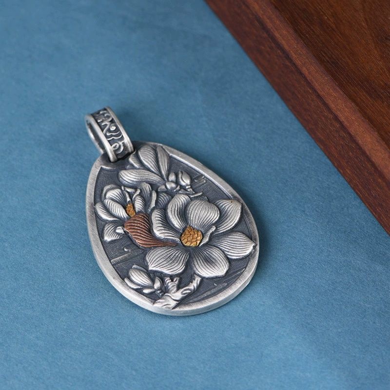 木蓮のペンダント - 重厚感のあるビンテージデザイン N146