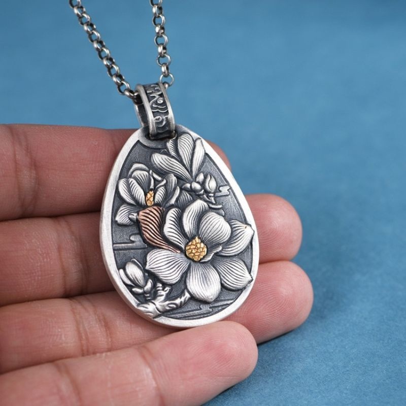 木蓮のペンダント - 重厚感のあるビンテージデザイン N146