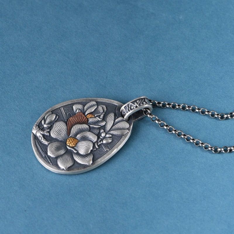 木蓮のペンダント - 重厚感のあるビンテージデザイン N146