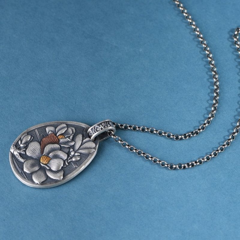 木蓮のペンダント - 重厚感のあるビンテージデザイン N146