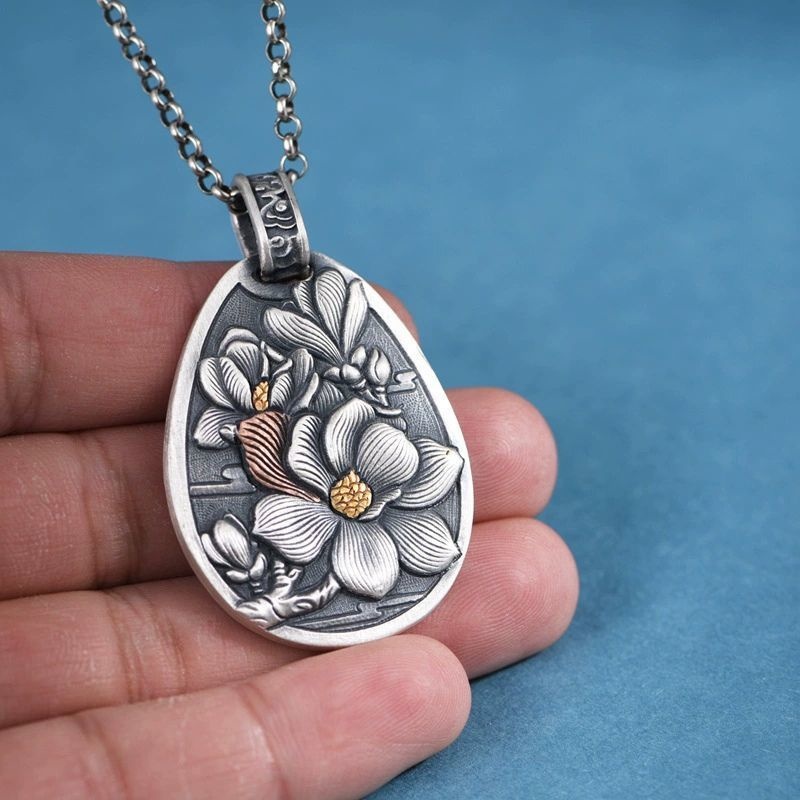 木蓮のペンダント - 重厚感のあるビンテージデザイン N146