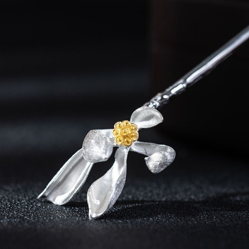 蓮の花のかんざし - 蓮の優雅さと調和を巧みに表現 K175