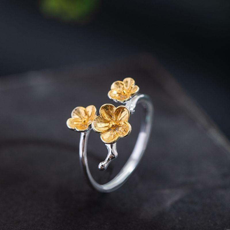 梅の花のリング - 四季の移ろいを指先で感じる R362