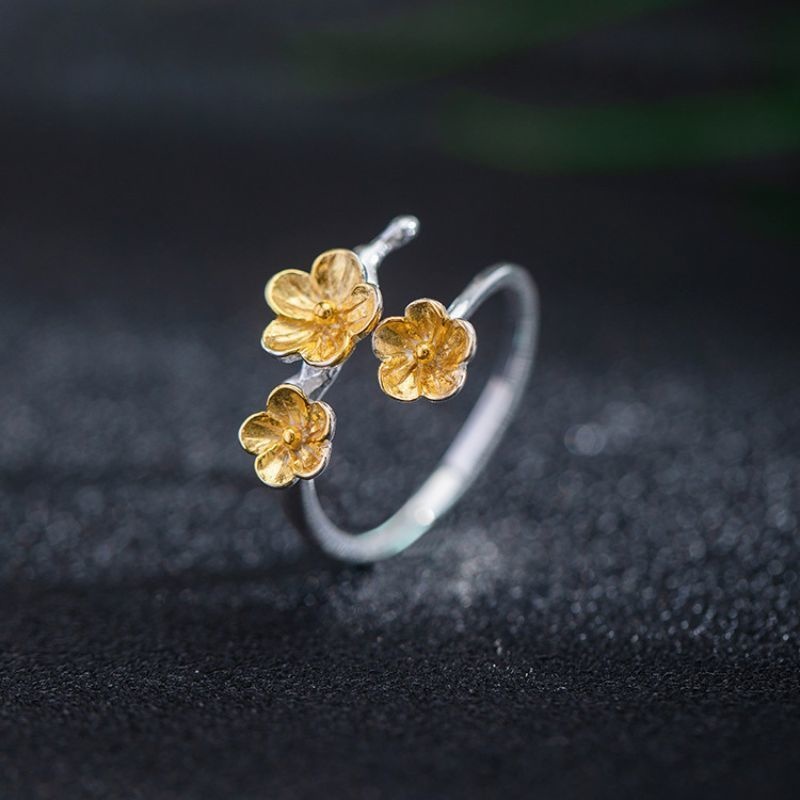 梅の花のリング - 四季の移ろいを指先で感じる R362