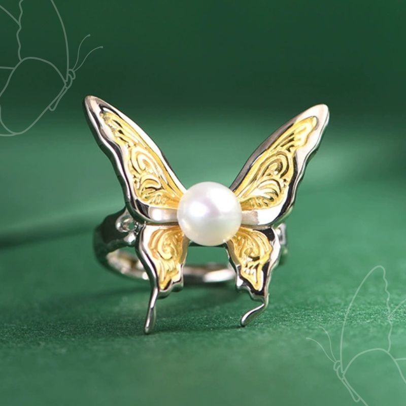 蝶々のリング - パールの柔らかな輝きが優雅さを加え R366