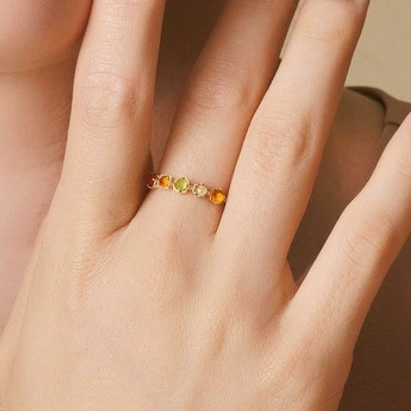 天然5石リング - 色とりどりの宝石たちが調和し虹のような美しさを放ち R382