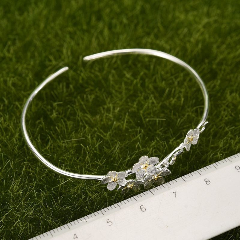 ワスレナグサのバングル - 大切な人への思いをいつも胸に刻む R416