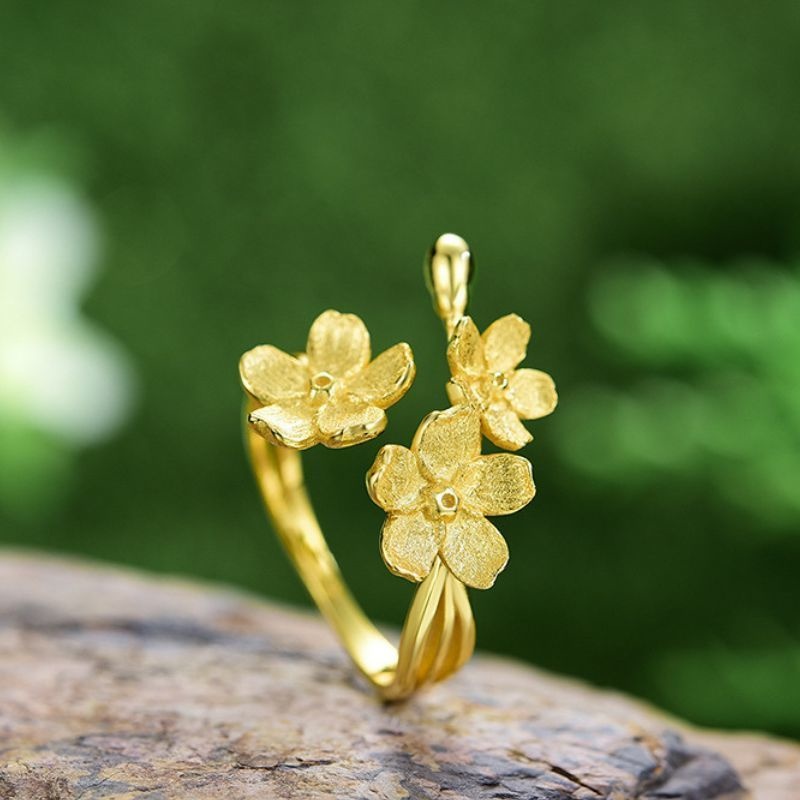 ワスレナグサのリング - 指先に優雅さを添える R417