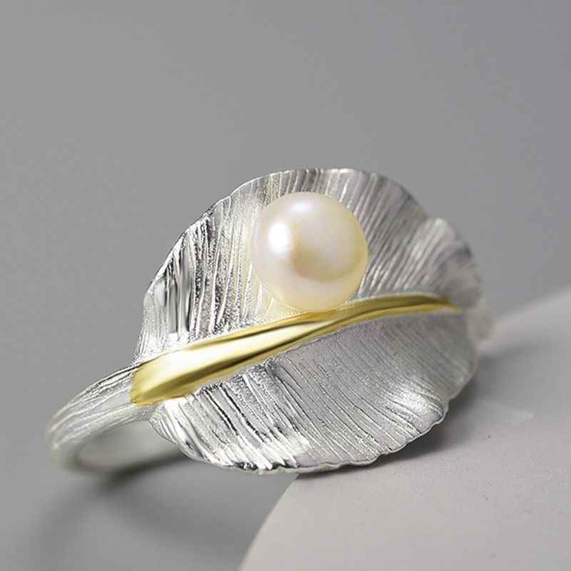 桜の葉のリング - 自然の美しさを指先に取り入れる R421