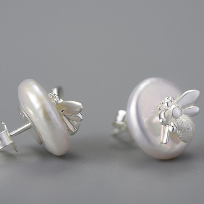 蜜蜂のピアス - 勤勉さと協力を象徴するデザイン P196