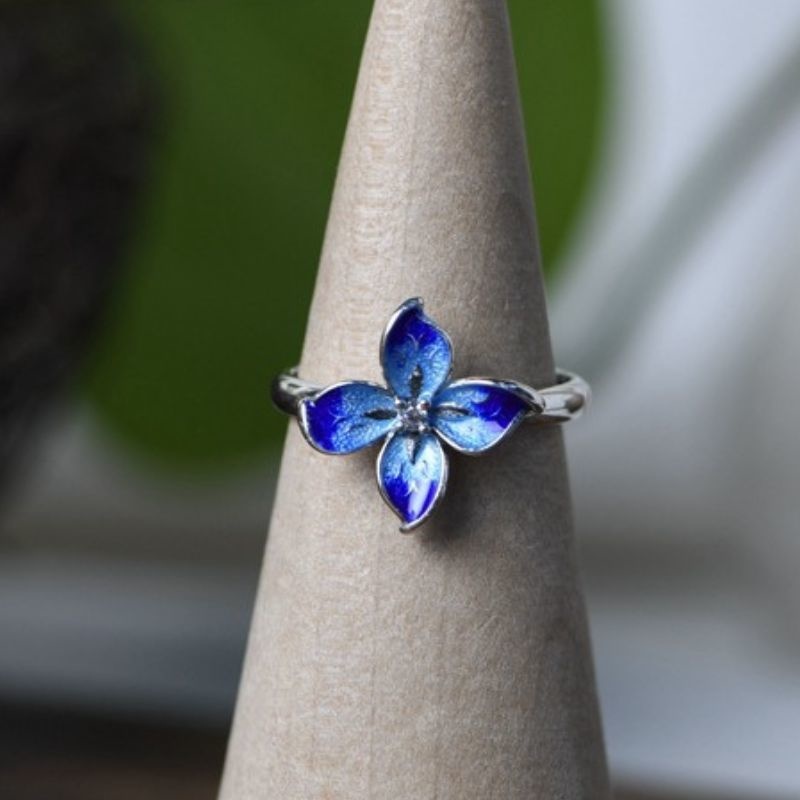 ヤマボウシのリング - 季節の移ろいを感じられる特別なアイテム R434