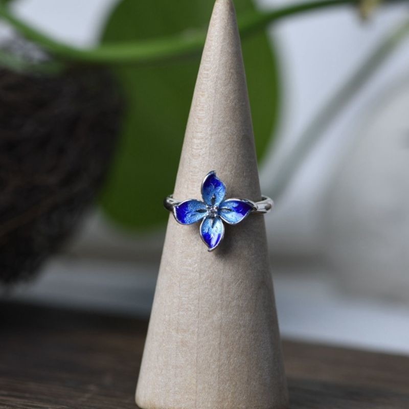 ヤマボウシのリング - 季節の移ろいを感じられる特別なアイテム R434