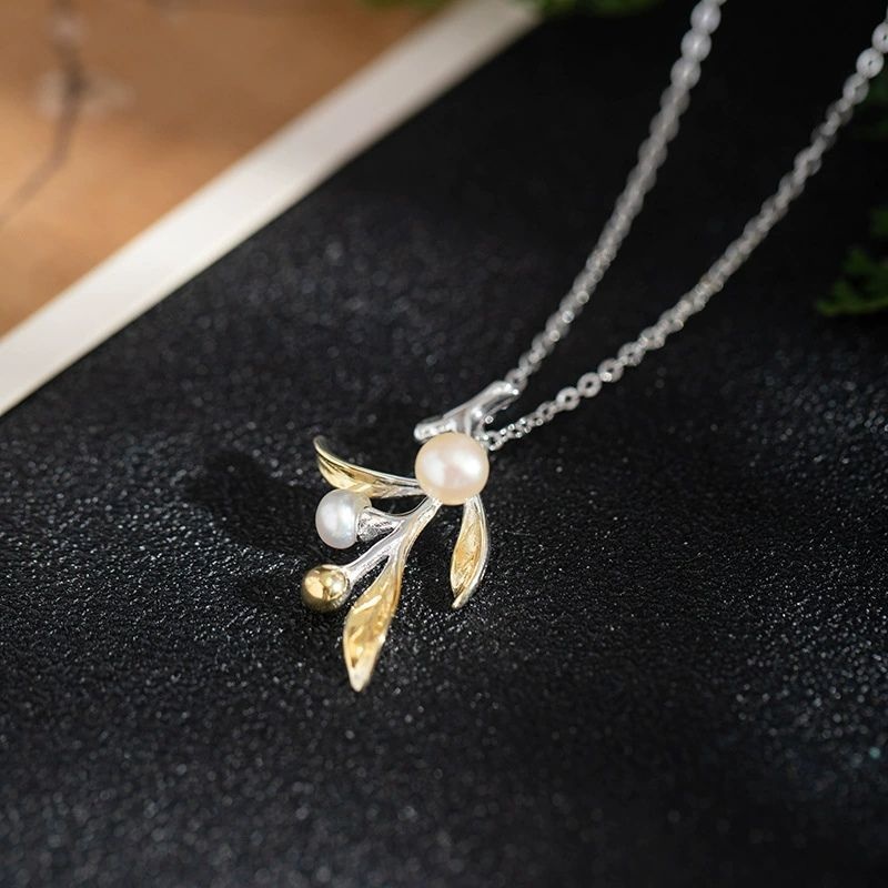 タマサンゴのペンダント - 自然の美しさをそのまま表現した N147