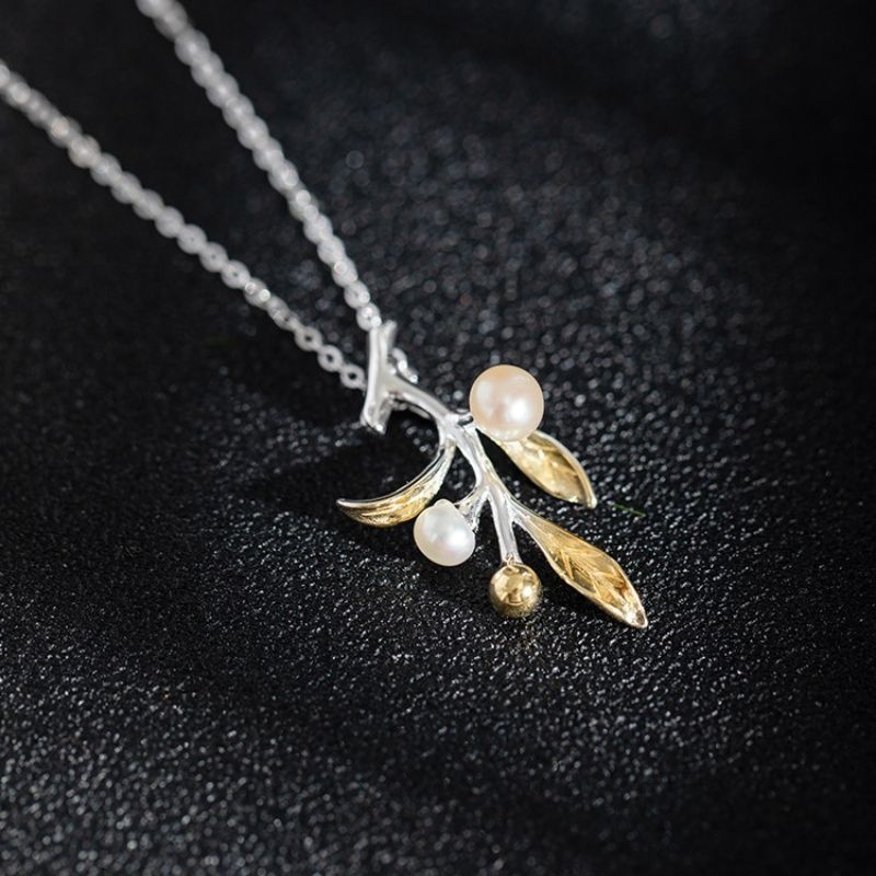 タマサンゴのペンダント - 自然の美しさをそのまま表現した N147