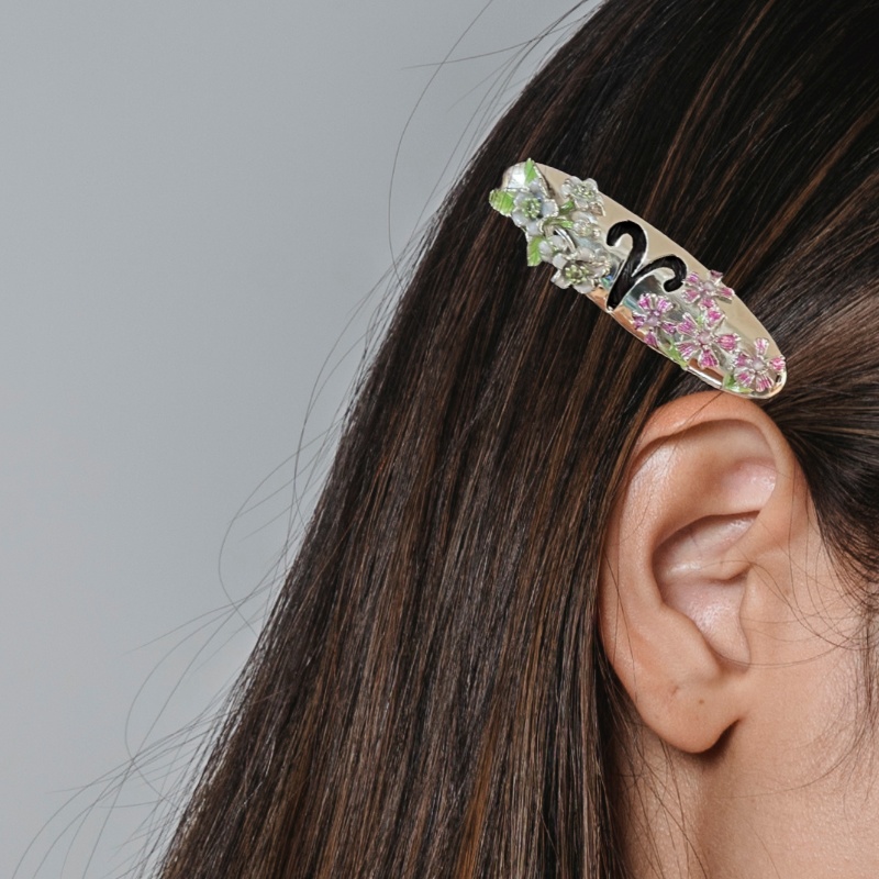 オーダーメイドバレッタ:愛と優しさが満ち溢れる特別な贈り物