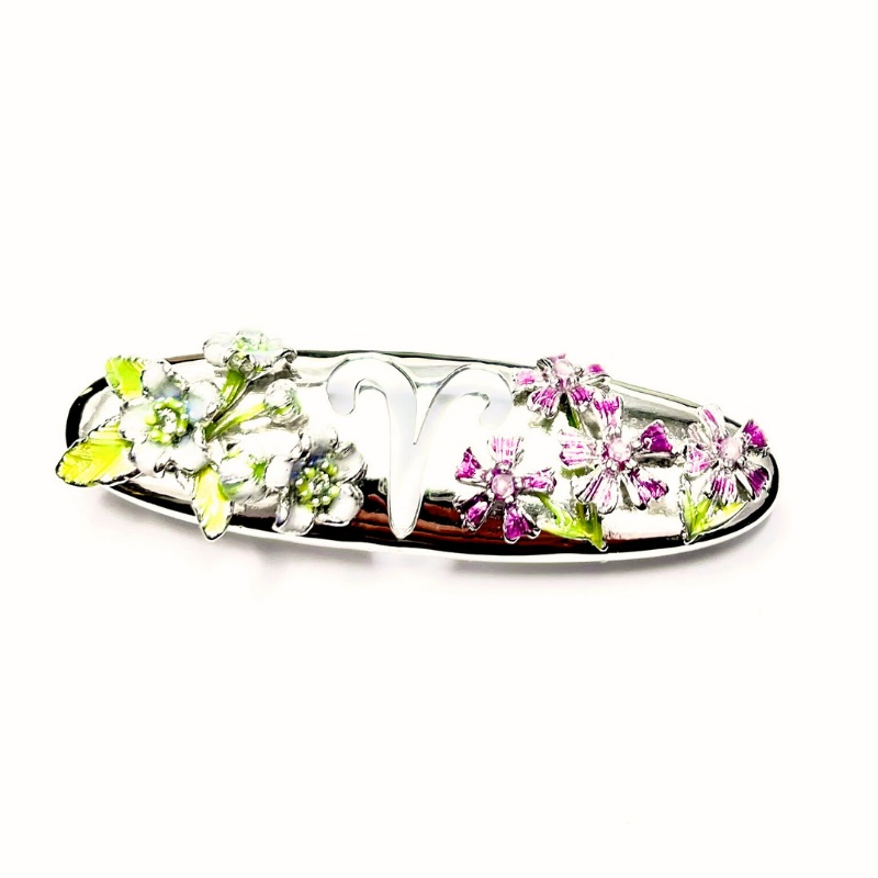 オーダーメイドバレッタ:愛と優しさが満ち溢れる特別な贈り物