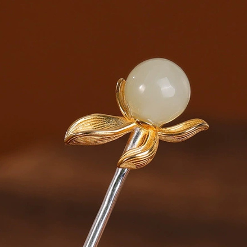 ハクモクレンのかんざし - 風に揺れる花びらを見事に再現 K195