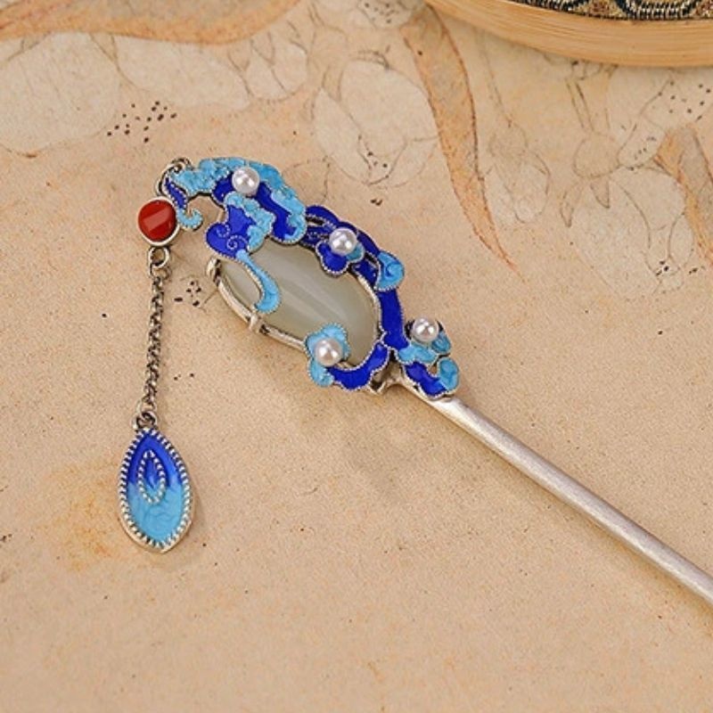 雲のかんざし - まるで雲の上を歩いているかのような気分 K197