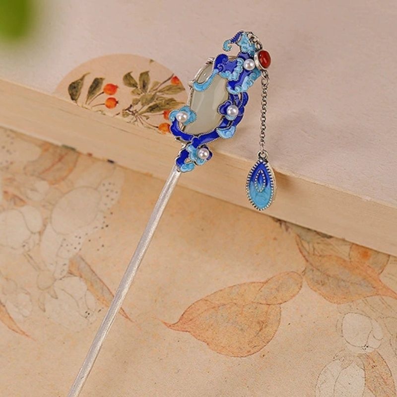 雲のかんざし - まるで雲の上を歩いているかのような気分 K197