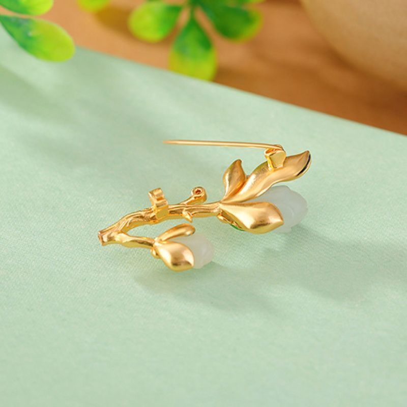 木蓮の花のかんざし&ブローチ - ネフライトが高級感を引き立る K200