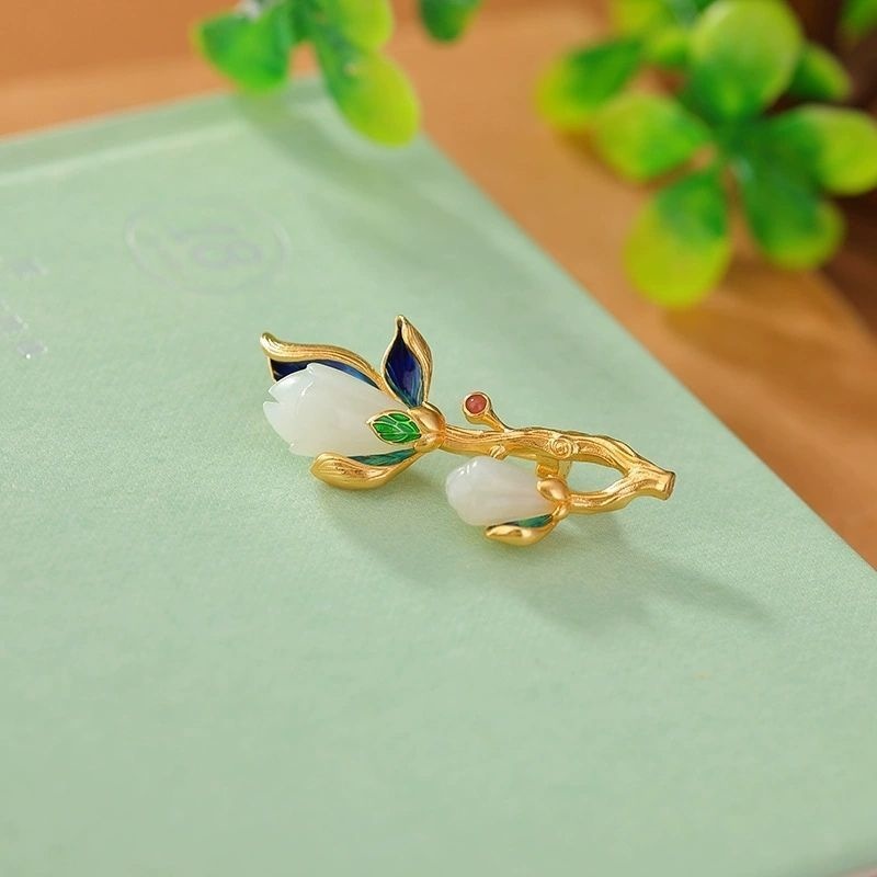 木蓮の花のかんざし&ブローチ - ネフライトが高級感を引き立る K200