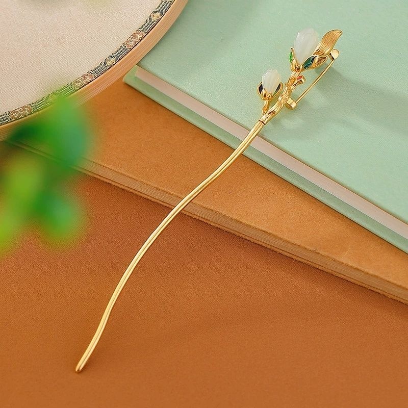 木蓮の花のかんざし&ブローチ - ネフライトが高級感を引き立る K200