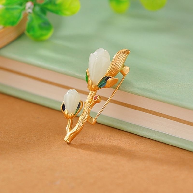 木蓮の花のかんざし&ブローチ - ネフライトが高級感を引き立る K200