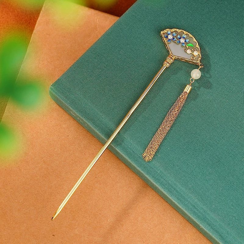 扇子の簪 - 光沢のある七宝焼きの色合いが上品さを際立たせ K201