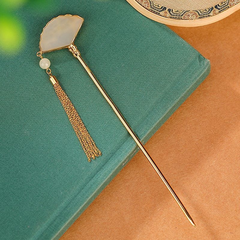 扇子の簪 - 光沢のある七宝焼きの色合いが上品さを際立たせ K201