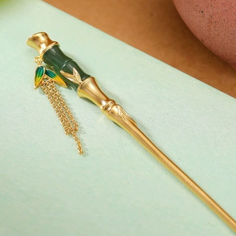 竹のかんざし - 自然の美しさを感じさせるヒスイを使用 K203