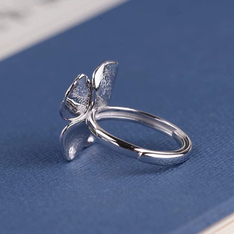 ハナミズキのリング - 自然の美しさを指先に届け R440