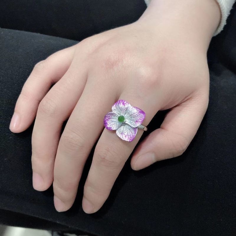 ハナミズキのリング - 自然の美しさを指先に届け R440