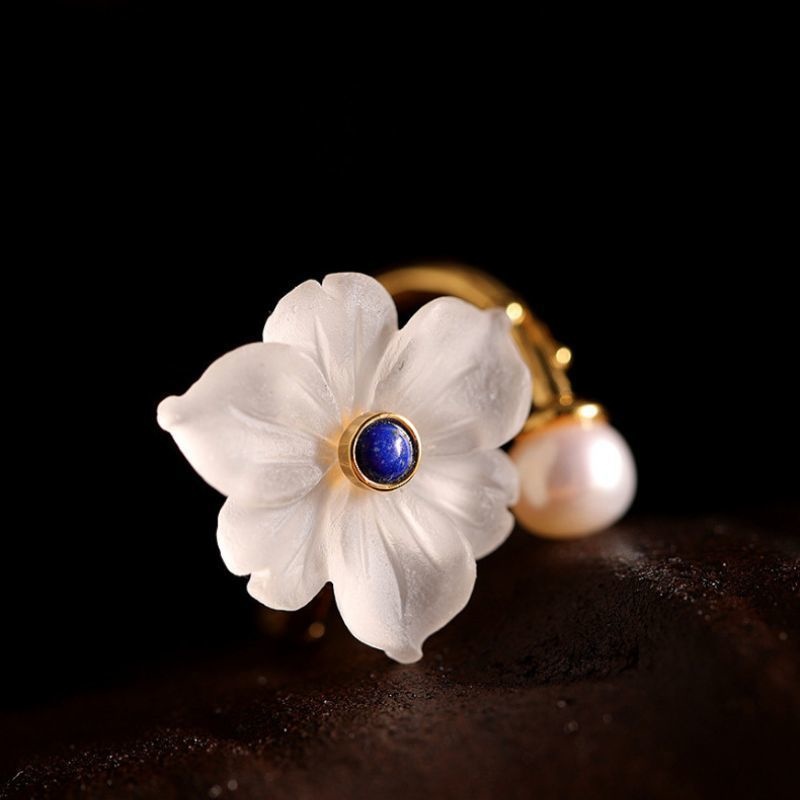 百合の花のリング - 特別な日の贈り物や自身へのご褒美としても最適 R442