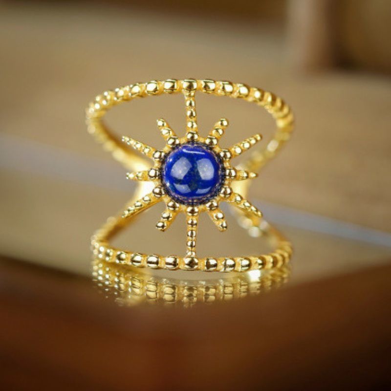 太陽モチーフのリング - ラピスラズリは、無限の宇宙を思わせる R446