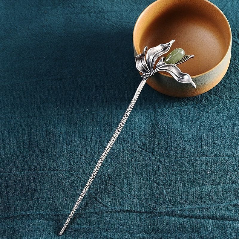 木蓮の花のかんざし - 春の風が優しく吹き抜けるような感覚 K209