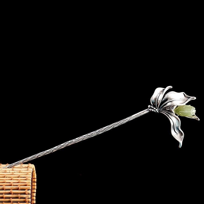 木蓮の花のかんざし - 春の風が優しく吹き抜けるような感覚 K209