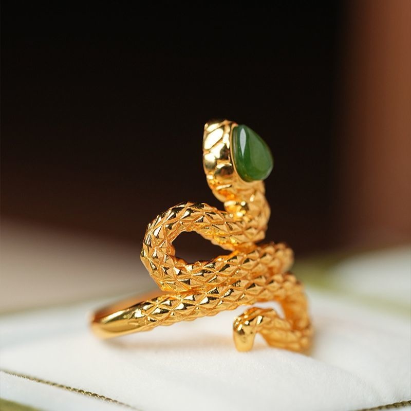 蛇のリング - 持ち主の個性とスタイルを引き立てる R447