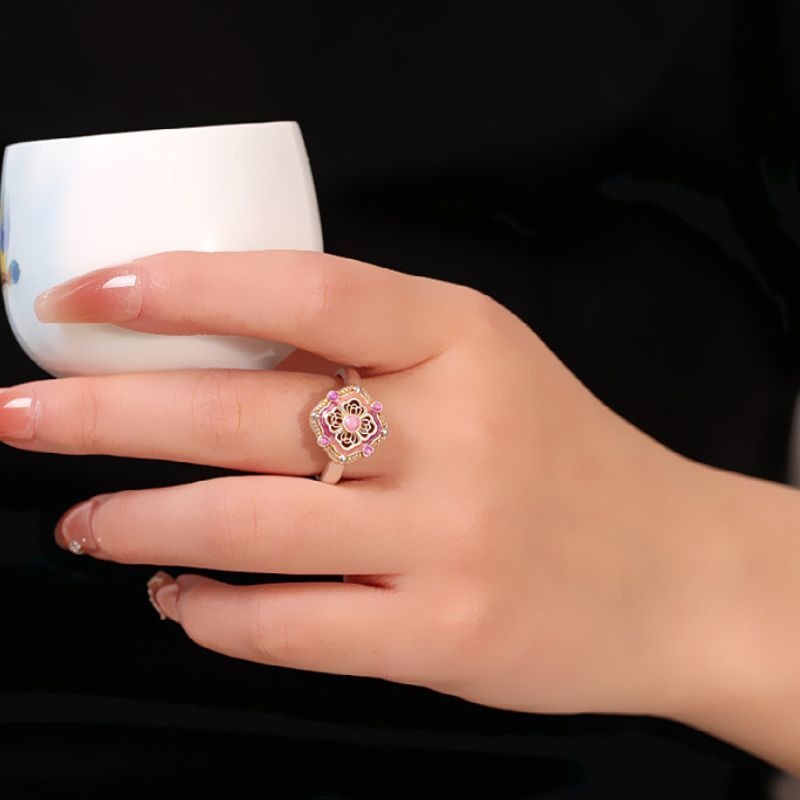 透かしリング - 時代を超えた美しさを感じさせる R450