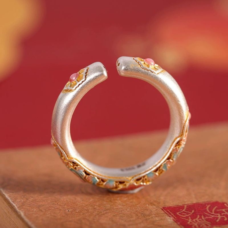 花のリング - 七宝焼が施されて自然の美しさを指先で感じる R457