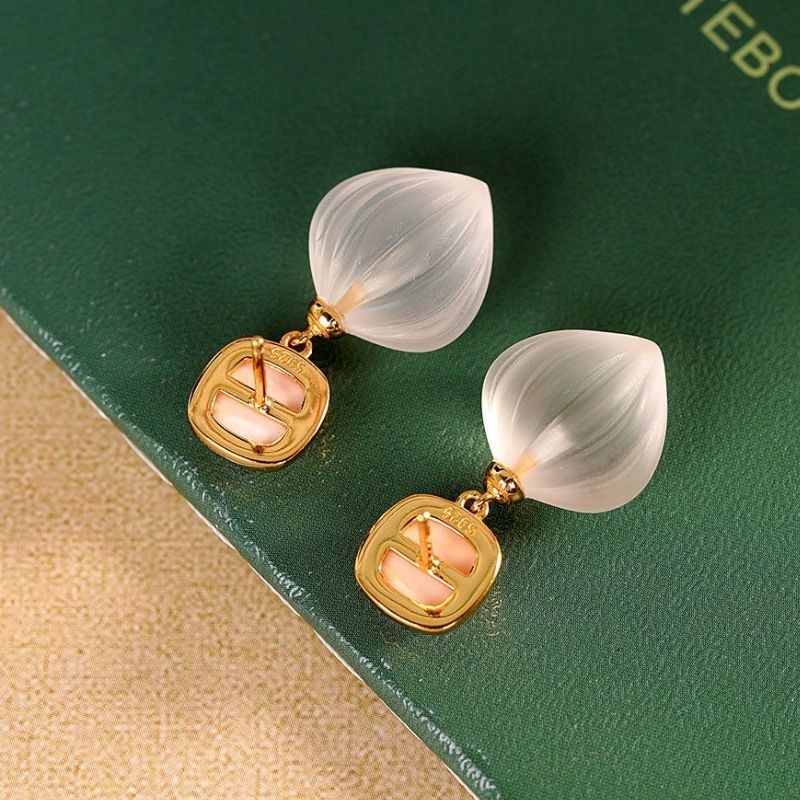 コンクパールのピアス - 繊細でありながらも存在感がある P205