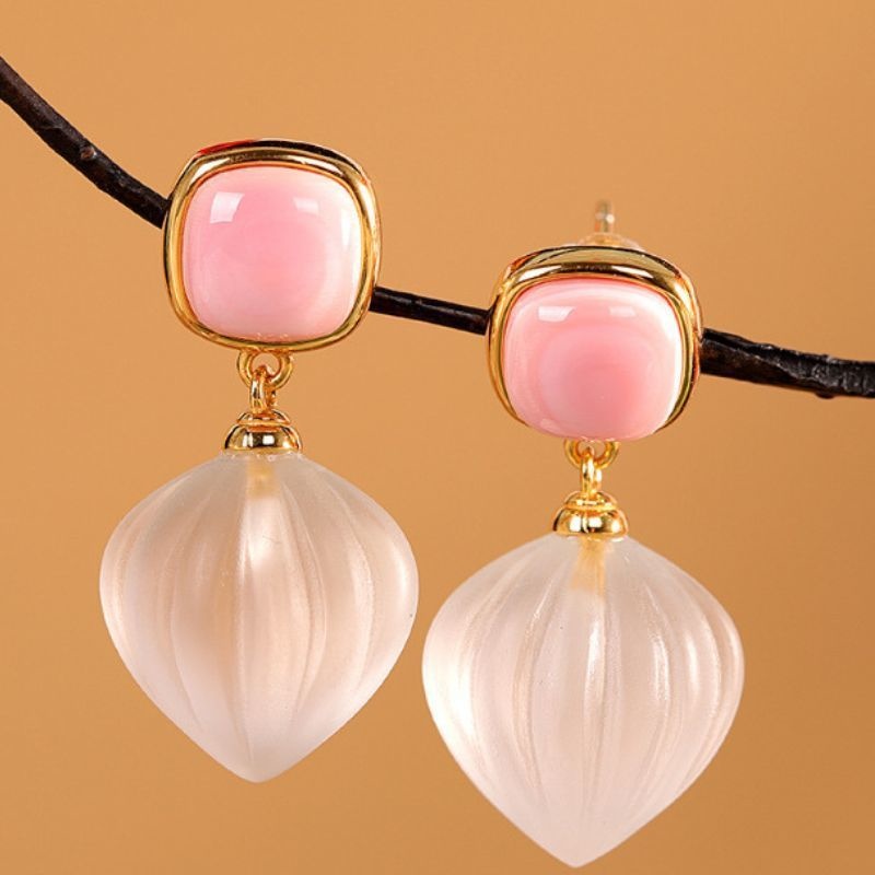 コンクパールのピアス - 繊細でありながらも存在感がある P205