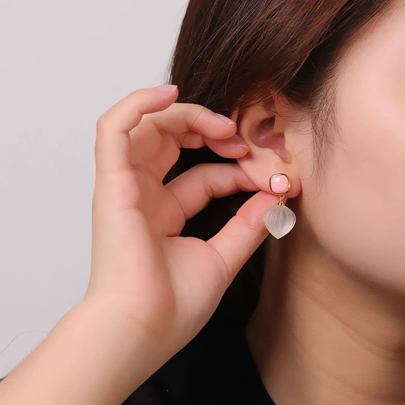 コンクパールのピアス - 繊細でありながらも存在感がある P205