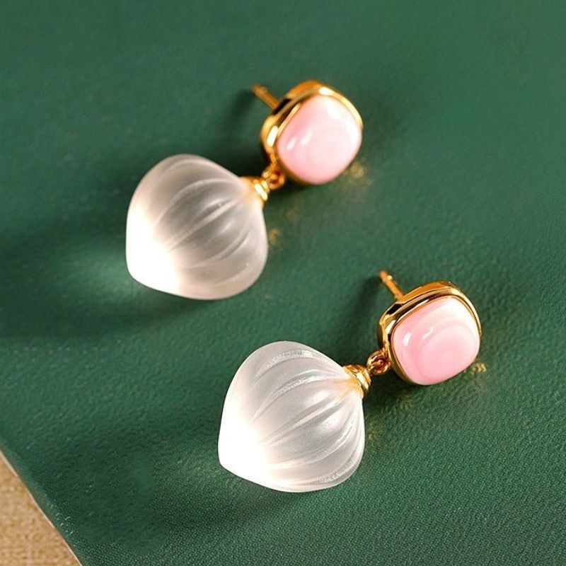 コンクパールのピアス - 繊細でありながらも存在感がある P205