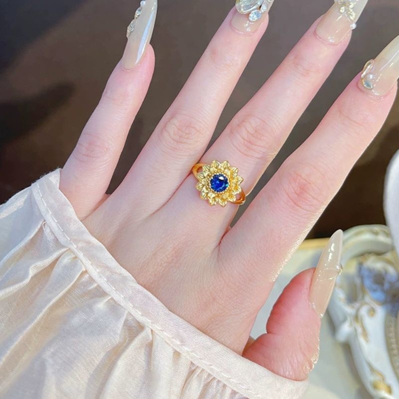 ひまわりのリング- まるで本物のひまわりが指先に咲いている R465